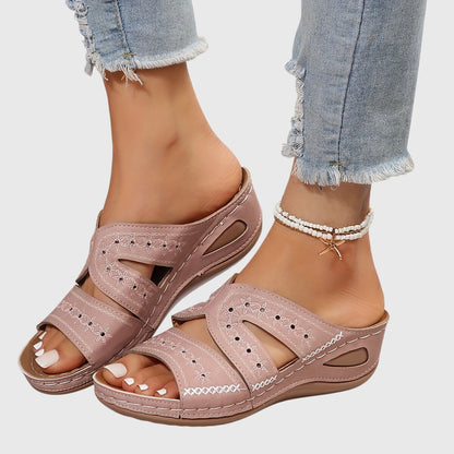 Revue | Lightweight Orthopaedic Sandals