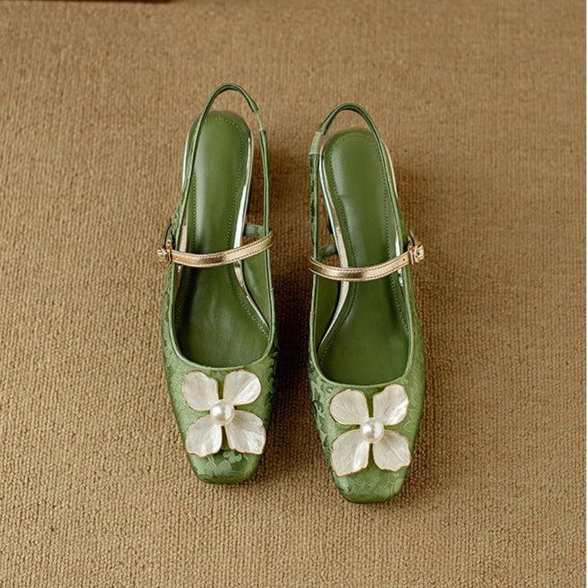 Brooks | Elegant Pumps