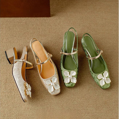 Brooks | Elegant Pumps