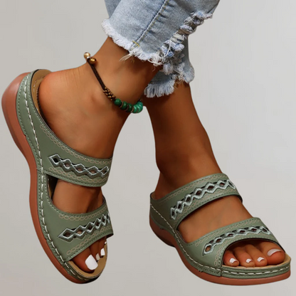 Journee | Orthopaedic Sandals