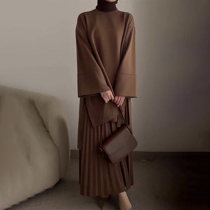 Shia | Elegant Two-Piece Women's Set with Pleats