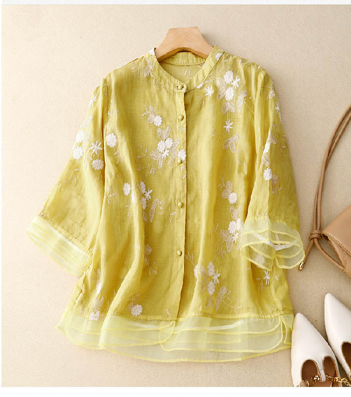 Adelyn | Chic Blouse with Floral Accents