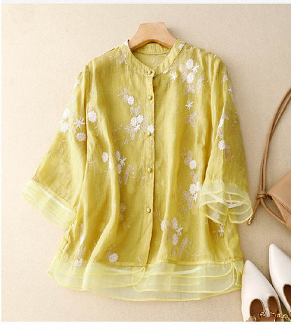 Adelyn | Chic Blouse with Floral Accents